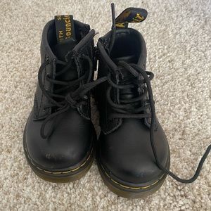 Dr. Martens Baby lace up boots